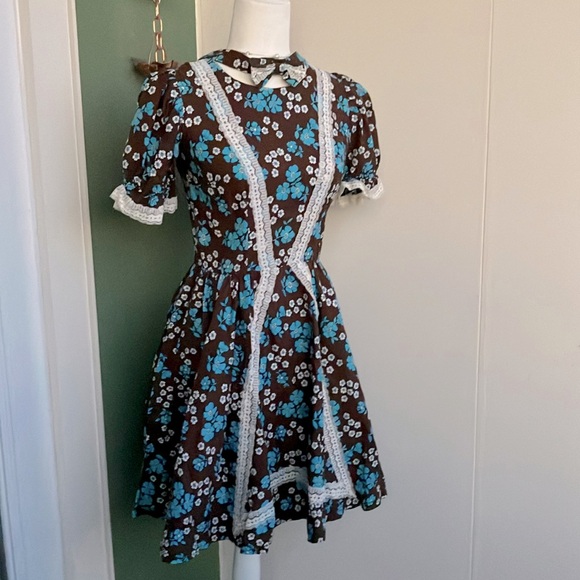 Vintage Dresses & Skirts - Vintage 60s 70s Brown and Blue Floral Square Dance Dress